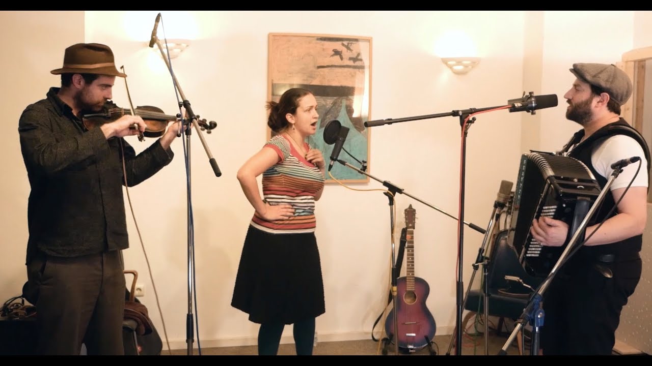 Daniel Kahn & Sasha Lurje & Craig Judelman -  Ballade vom Förster und der schönen Gräfin