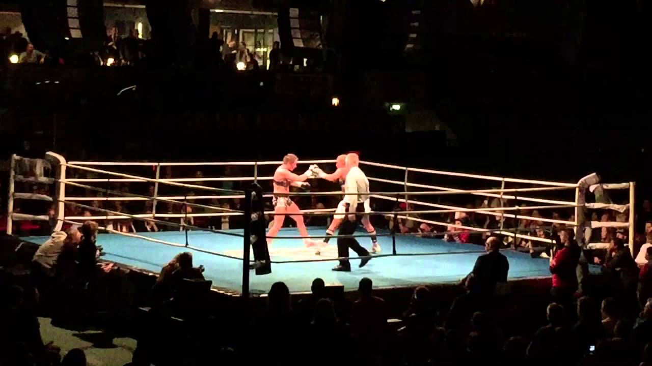 Mikaela Laurén vs. Jennifer Retzke - Västerås 2015 Full Fight