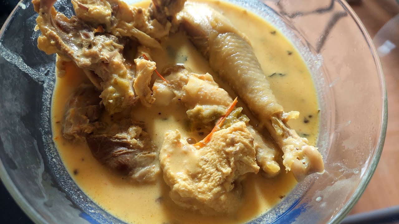 POULET AU LAIT DE COCO // COUHOU YA HANADZI // AKOHOU AN VOINIOU
