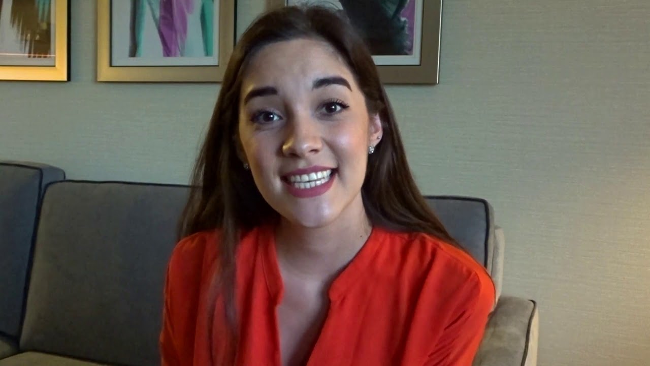 LENGUAJE DE SOBRECARGOS - MARIBEL CARLUGO