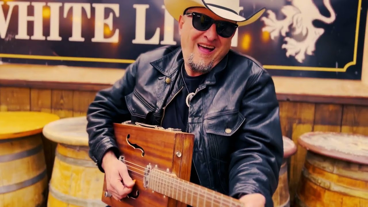 SEGARRA  INN BLUES . Un viejo Blues.