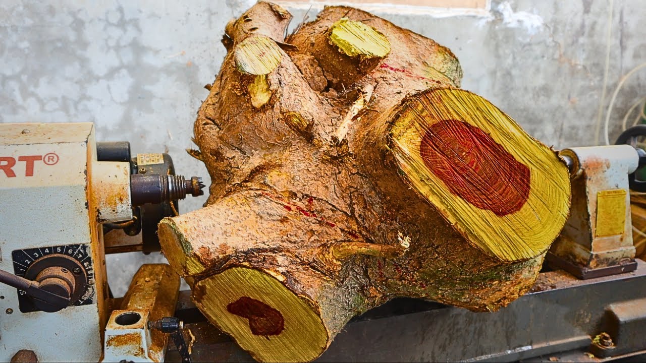 Wood turning // Rare rosewood, priceless beauty.