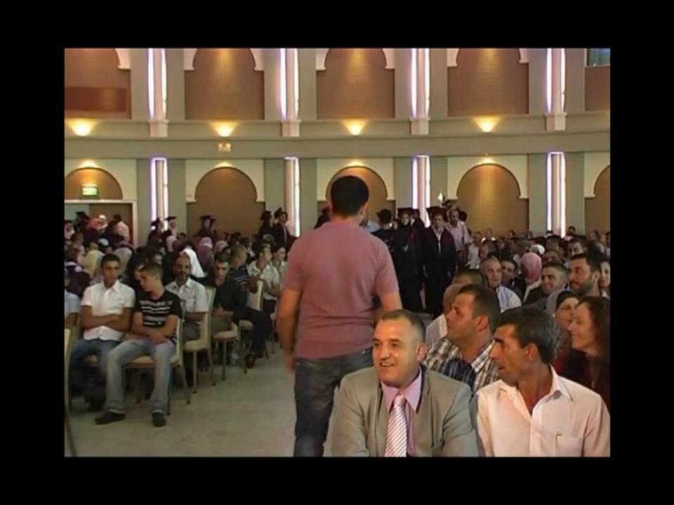 عين ماهل الثانوية تخرج كوكبة جديدة من خريجيها