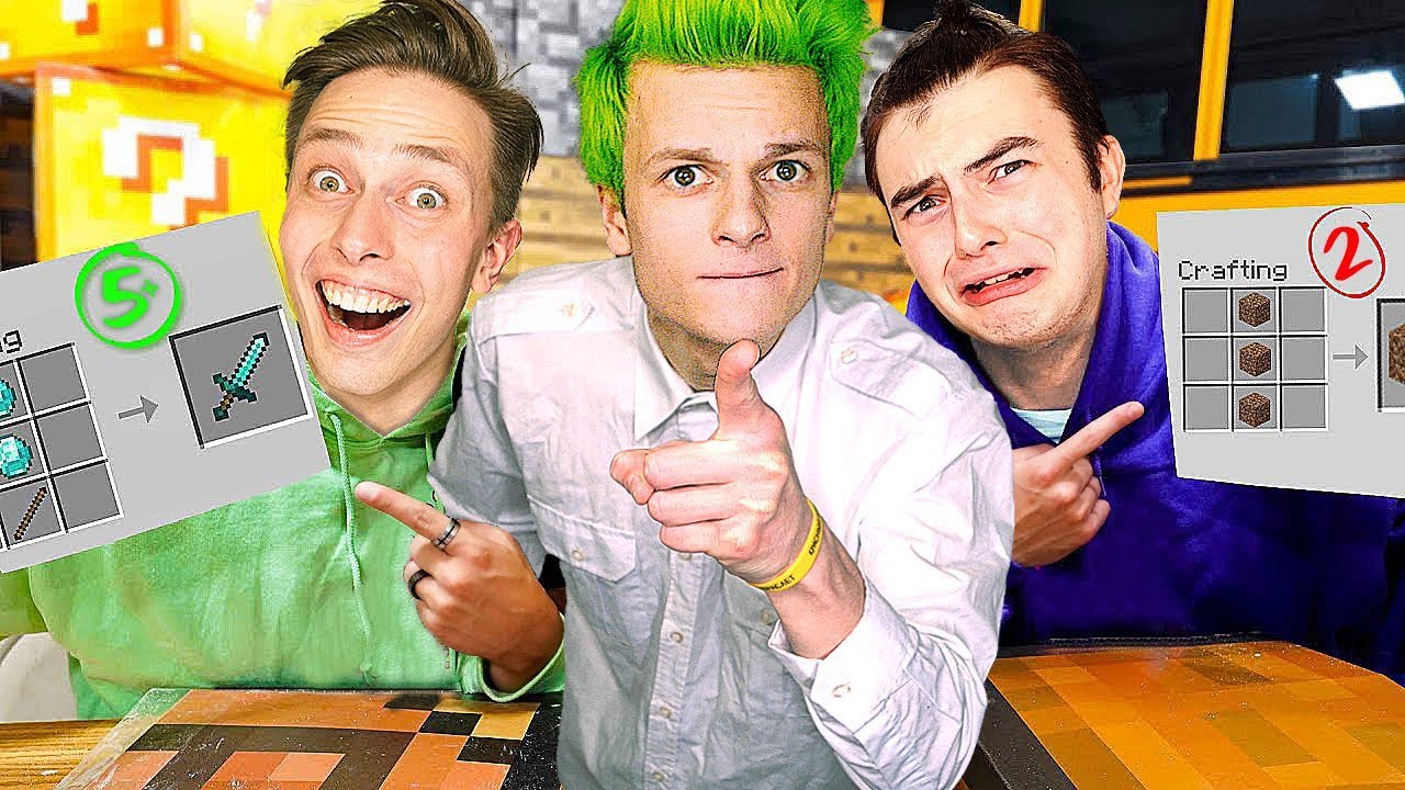 NOUS SOMMES RETOURNÉS À L'ÉCOLE MINECRAFT