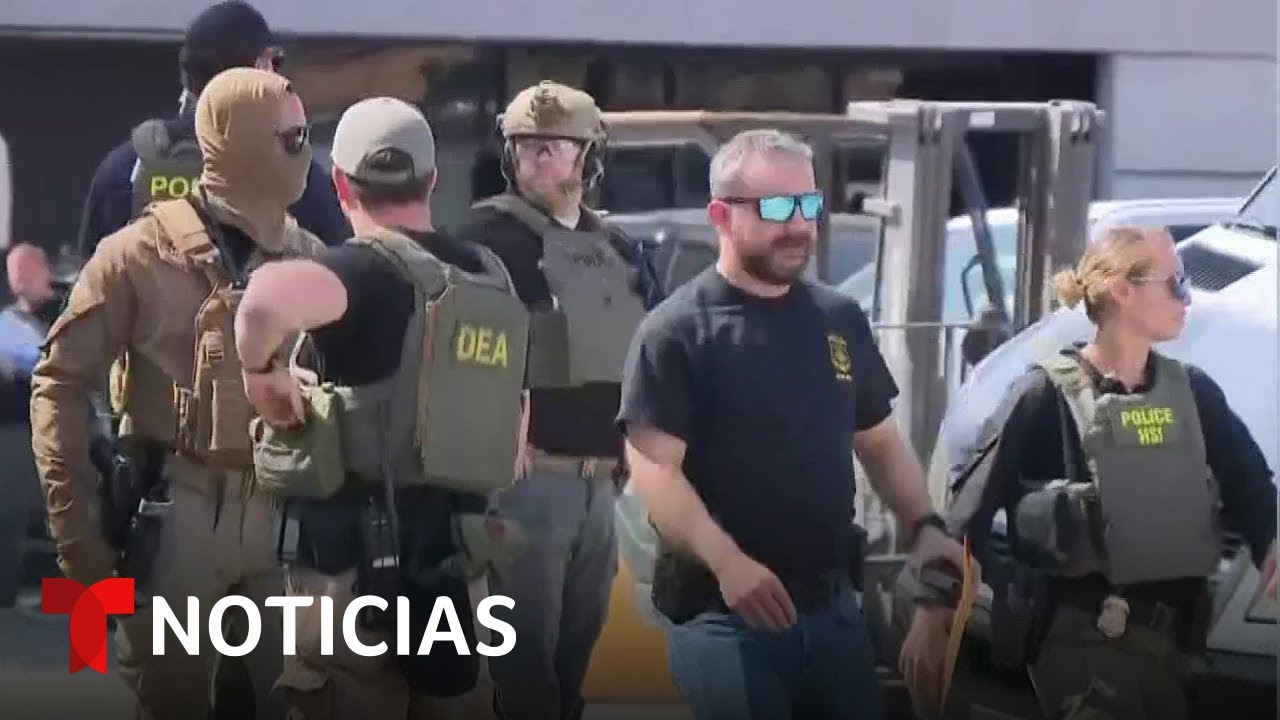 Ejecutan redada masiva en San Diego. Decenas de trabajadores fueron esposados | Noticias Telemundo