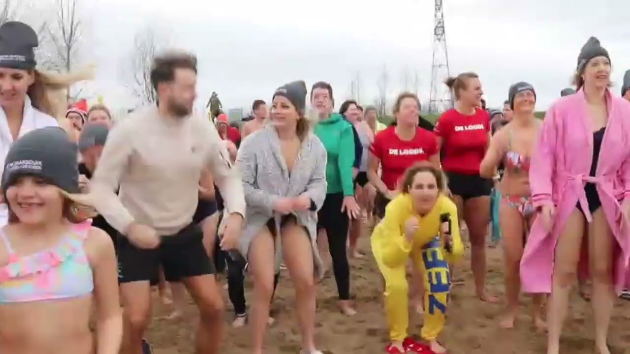 Een frisse duik om het nieuwe jaar goed te beginnen