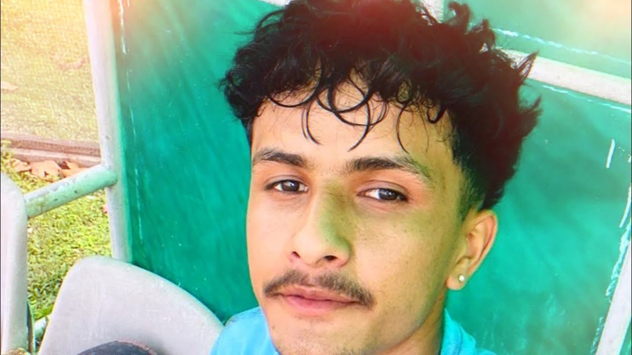 Himal khadka is live! live Tira ayunus hai gufgaf garum 😅