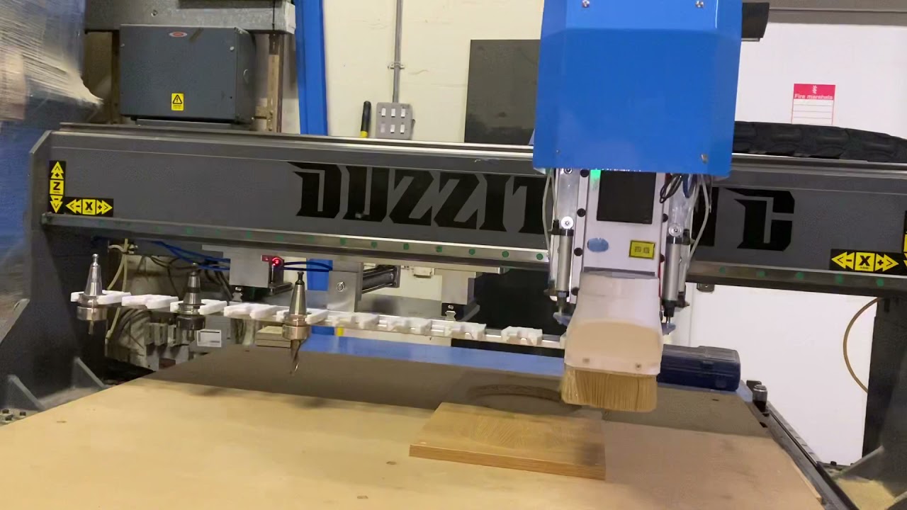 Mercury follower. 10 tool ATC CNC ROUTER. Tool changer alignment test.  www.cncrouter.uk