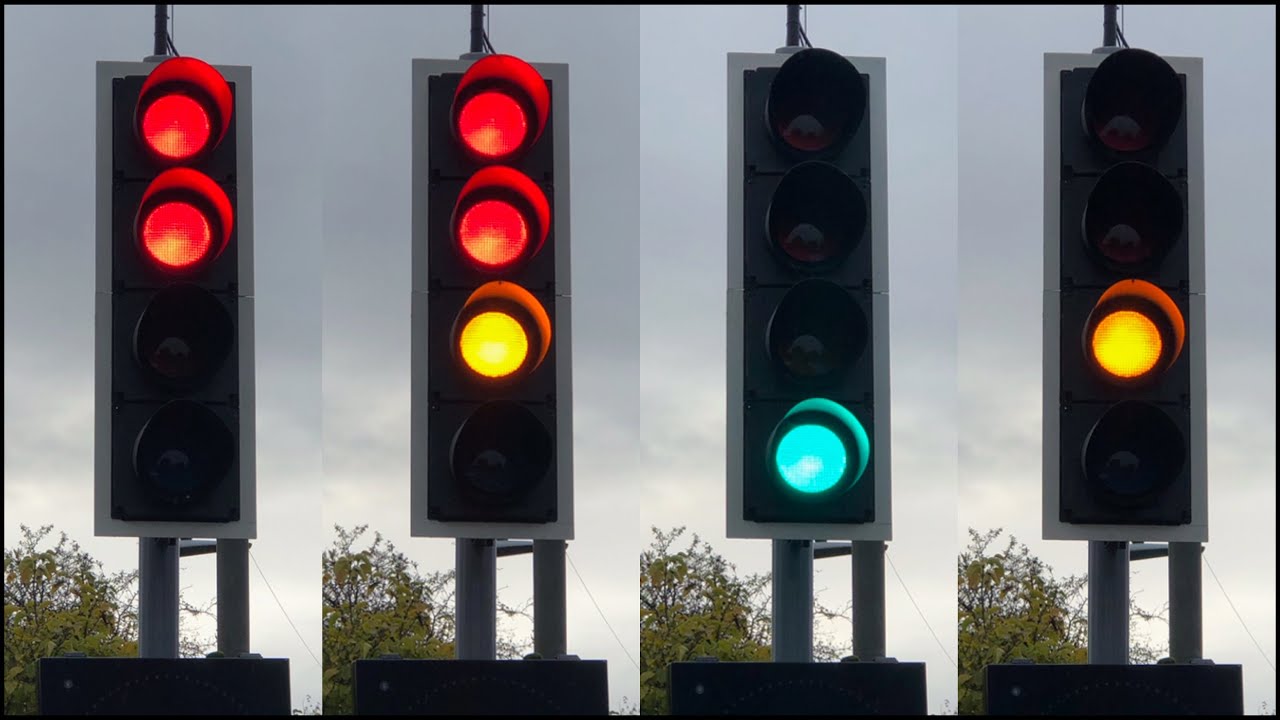 Bishop's Stortford: Thorley Bus Link, PEEK TLED Traffic Lights