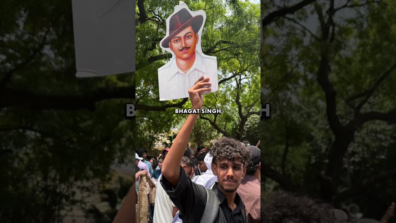 CJP&rsquo;s First Protest Symbols #PeekTV #News #CJP #CockroachJantaParty #Protest #Delhi #Shorts