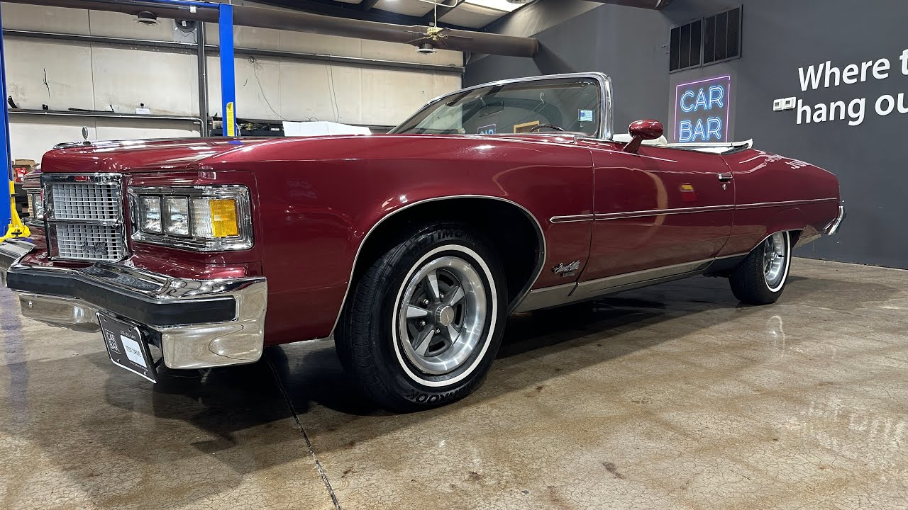 Продаётся Pontiac Grandville Brougham Convertible 1975 года выпуска за 21 995 долларов.