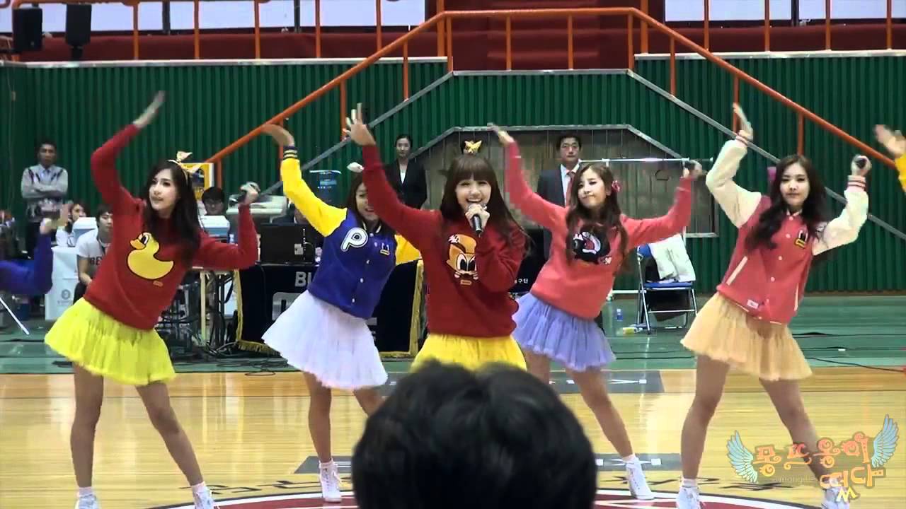 11/10/16 A Pink - I Dont Know @KT Baseball Opening (2)