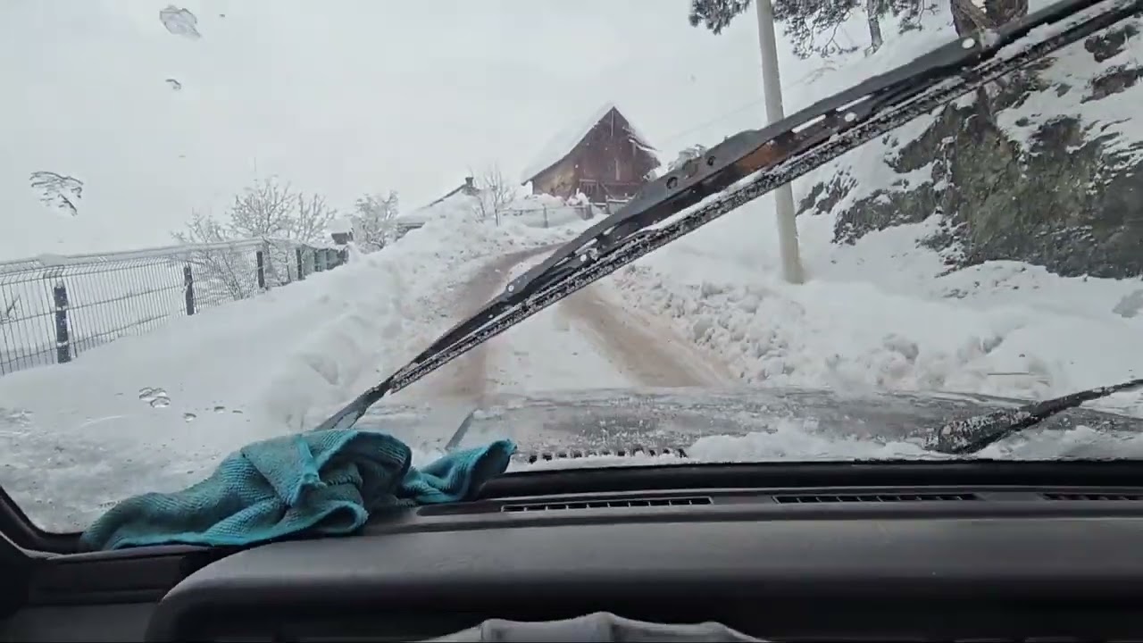 Snow bmw x6 3.5d vs golf 2 golf nas izdao😮‍💨😒