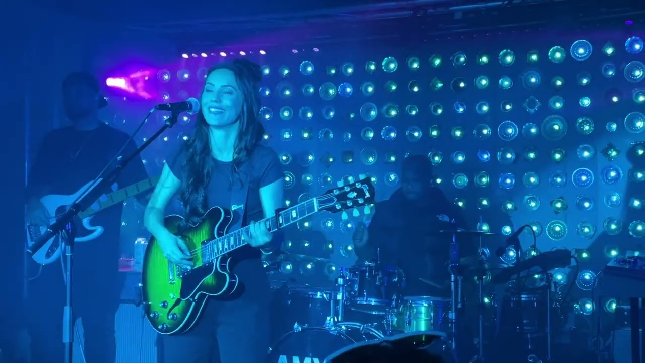 Amy Shark - Baby Steps 6/16/23 Brooklyn, NY