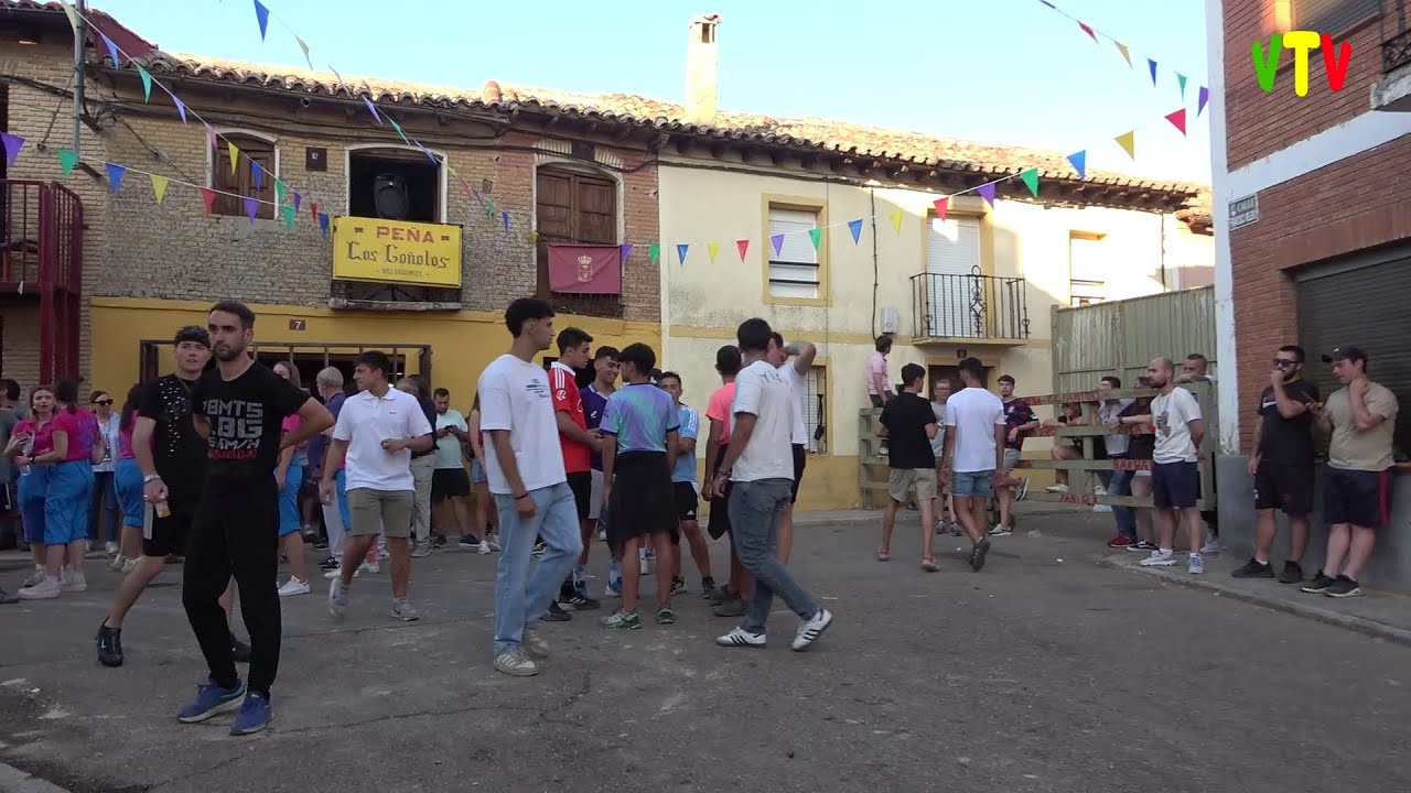 Villarramiel. Fiesta San Bartolomé 2025 - Entrevistas por el Recorrido durante el Segundo Encierro