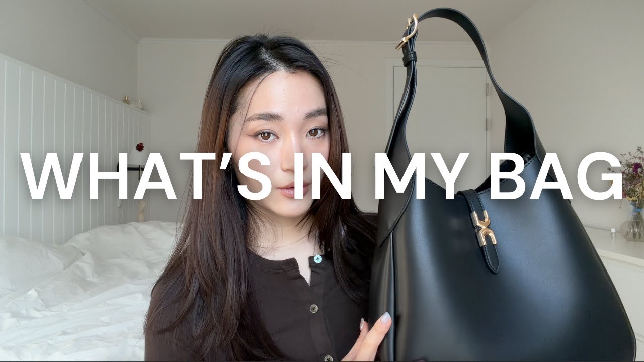 winter beauty & lifestyle must-haves 👜❄️🖤 what's in my Charles & Keith Hobo Bag?