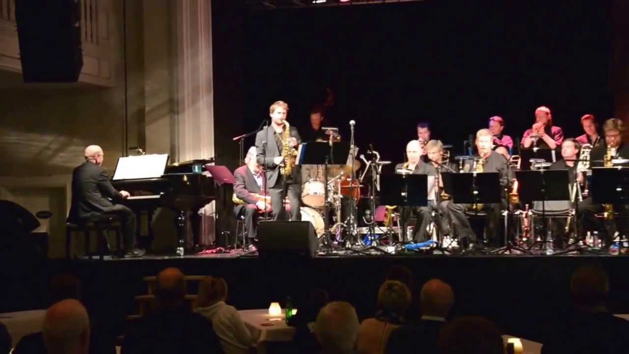 Aske Drasbæk with Aarhus Jazz Orchestra playing Stella by starlight arr. by Bill Holman