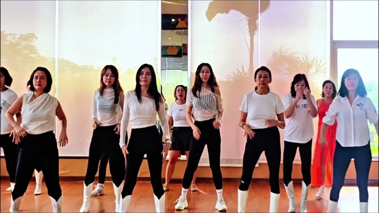 I'm A Survivor Line Dance || Intermediate || Demo-Bullgym LD