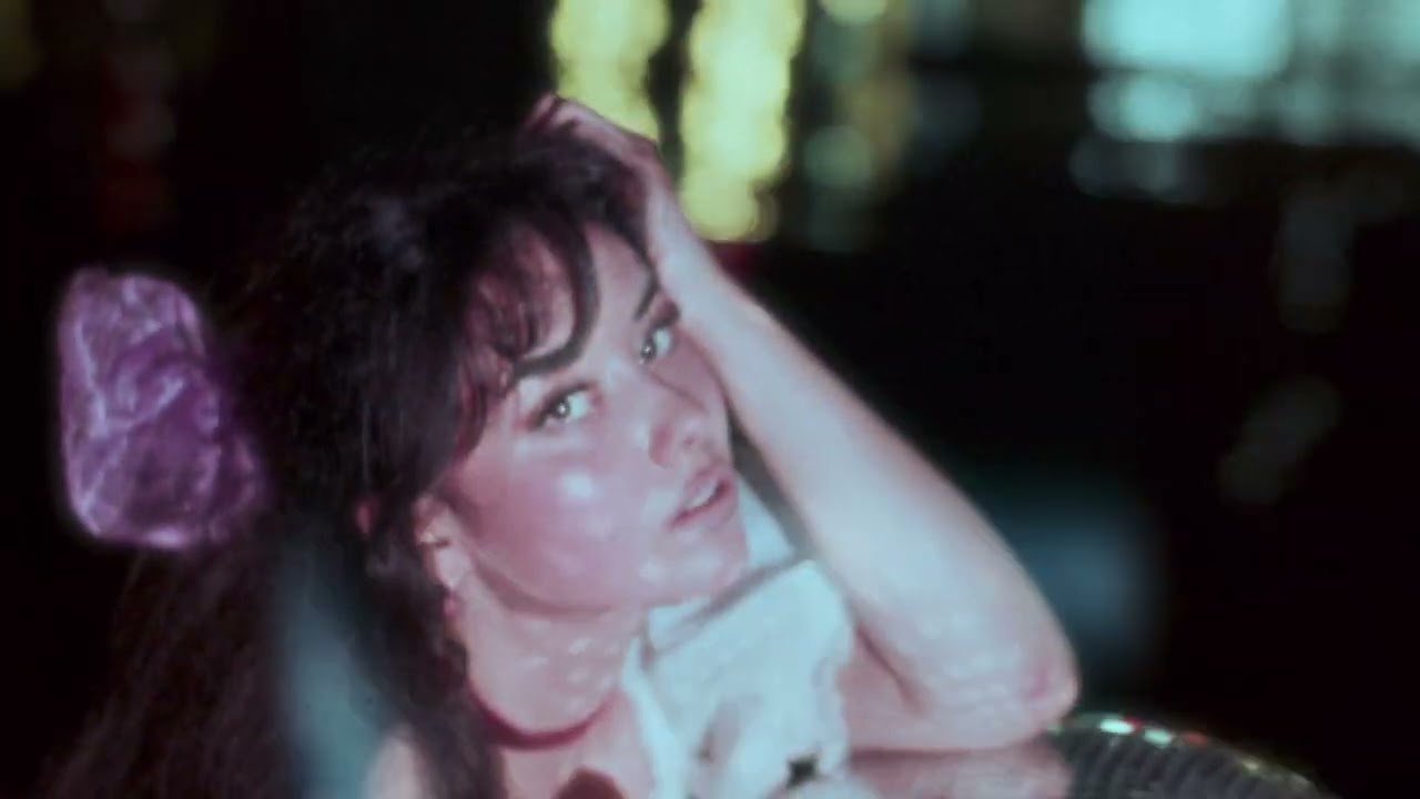 Mona Yim & Strath - Lovestruck (Official Music Video)