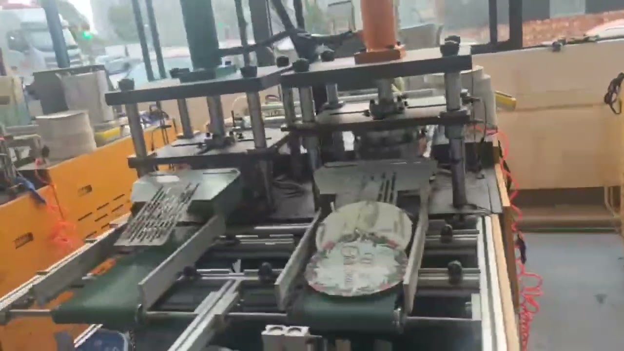 Sharing a dual-station hydraulic paper tray machine sent from a customer's factory#paperplatemachine