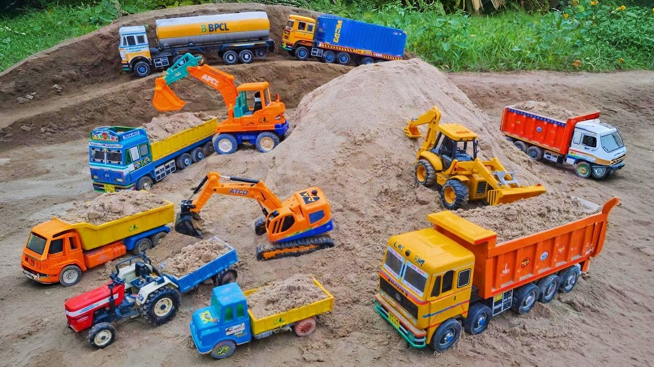 Jcb 3dx loading Mud in TATA Tippers Tractors Swaraj 855F New Holland 3630 Tractor 4x4 jcb Thar Truck