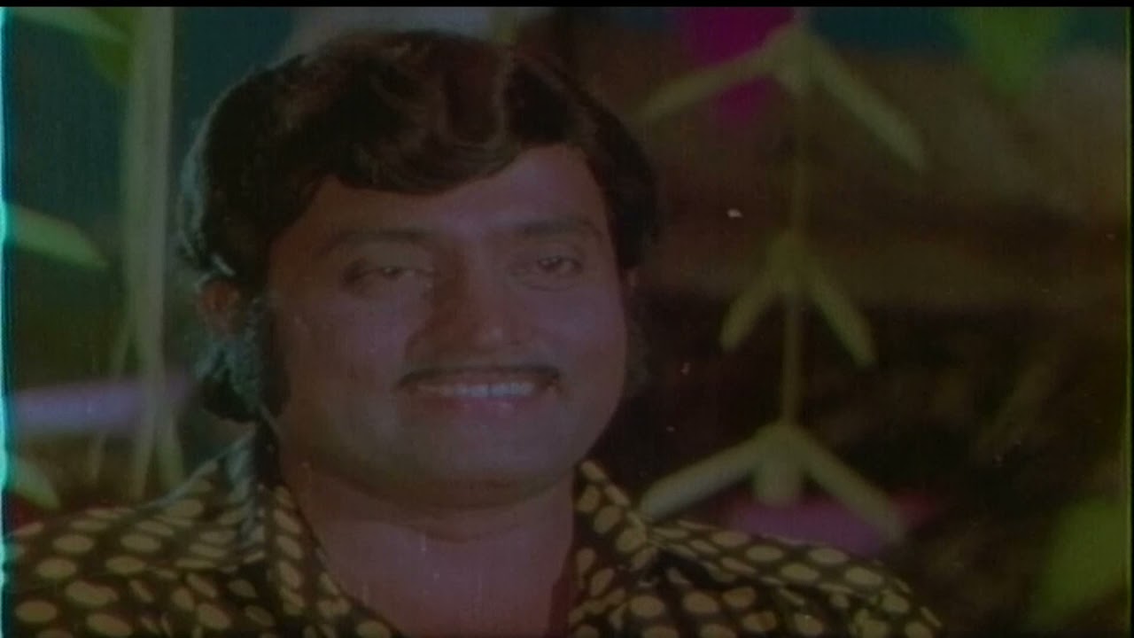 Aazhithiramaalakal | Mukkuvane Snehicha Bhootham | Movie Song | Vani Jairam | Idava Basheer |