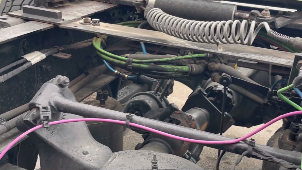 How To Replace Your Cascadia Airbag Suspension