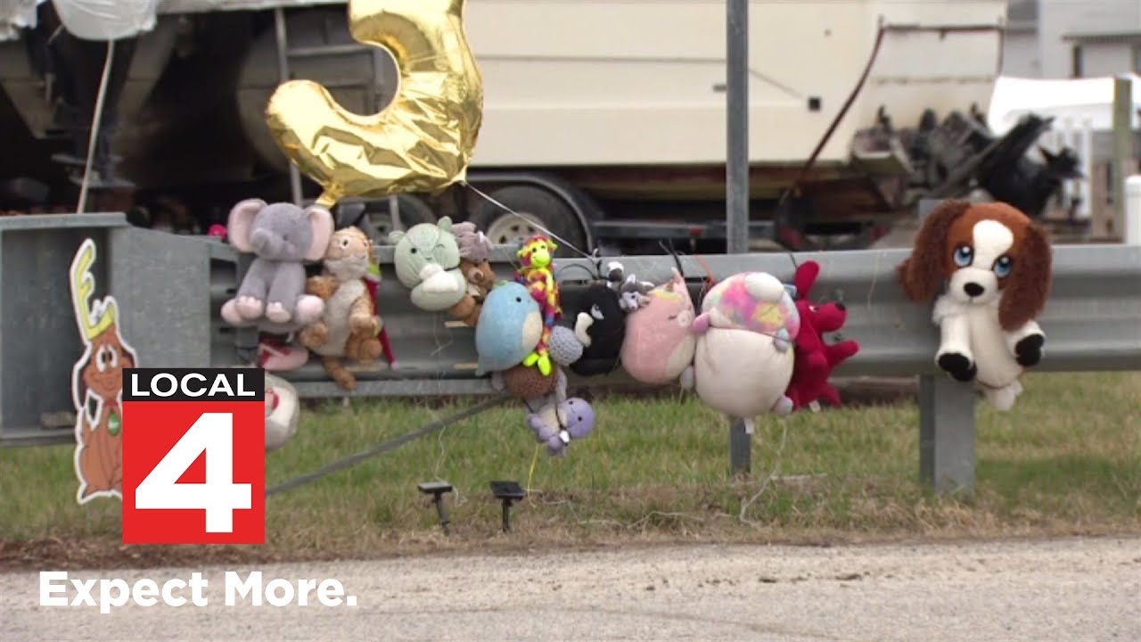 Семья из округа Макомб борется за защиту мемориала своего сына от неоднократных актов вандализма.