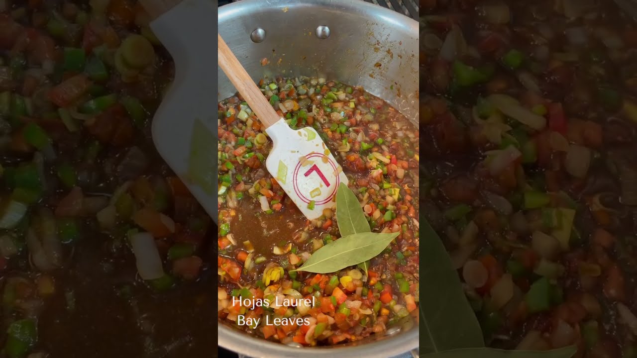 Polvorosa de Pollo- Venezuelan Chicken Pot Pie