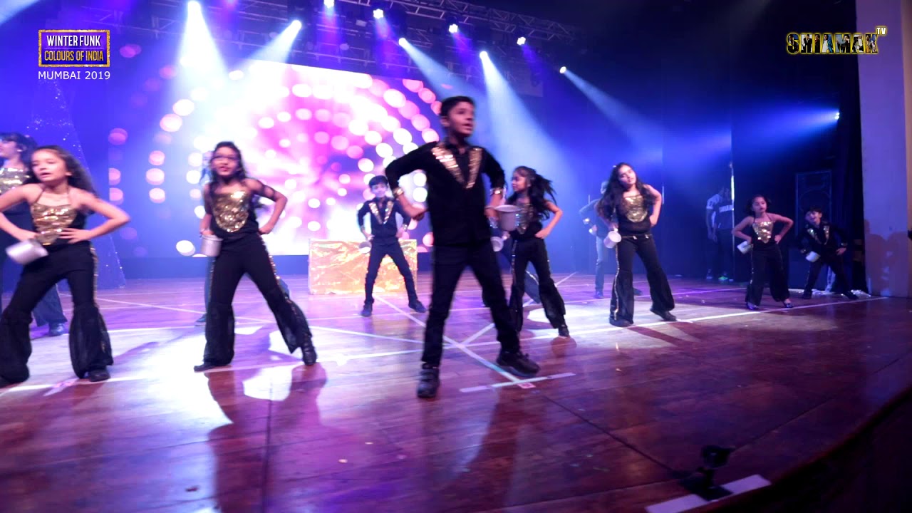 Amitabh Bachchan Medley | Zone 1 | SHIAMAK Winter Funk | Mumbai 2019