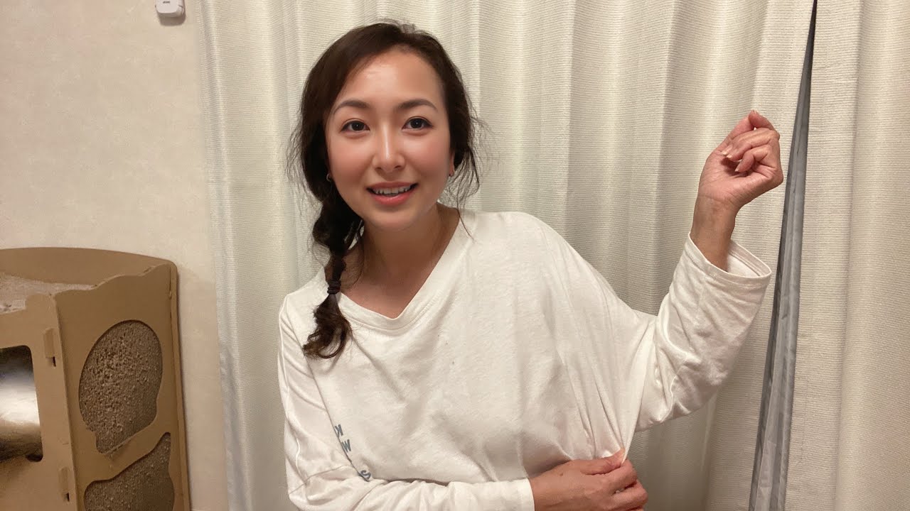 カレーの汁をこぼしてしまったのでお着替えしていきます