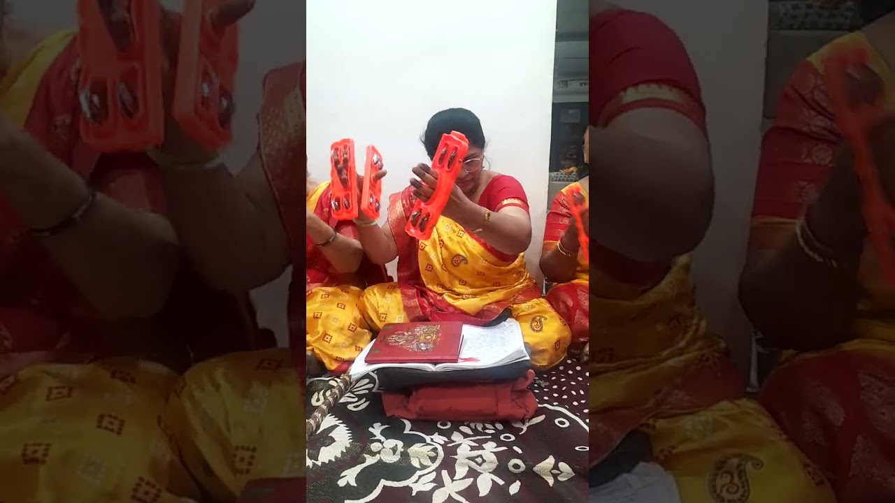 કૃષ્ણ મંડળ 🙏 મારા કાના ના નખરા વાલા લાગે.#bhajan #YouTube