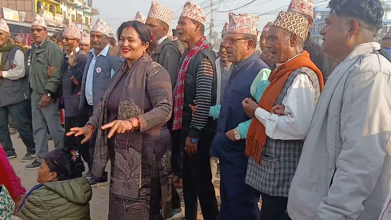 Fuldai ra fulbadi mauka pade lai harulai deuda hat bajarma 