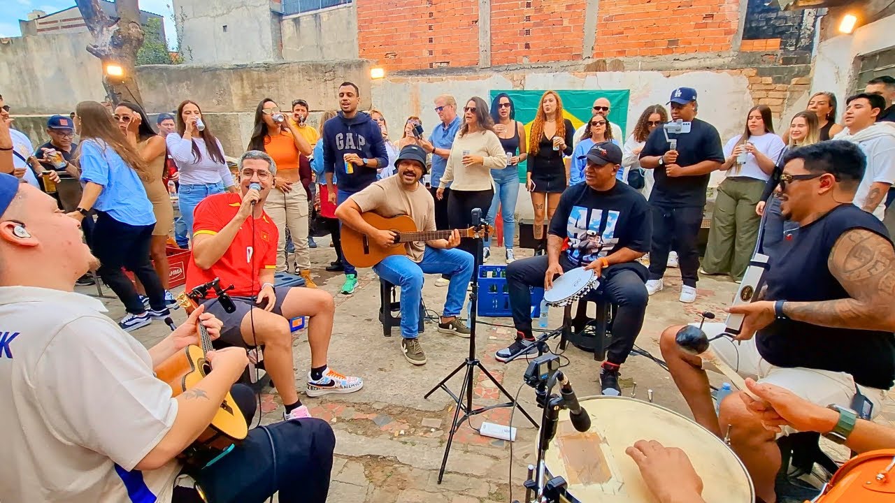 Pagode no Churrasco - Domingo / Conselho / Eu e Você Sempre / Novos Tempos / Velocidade da Luz