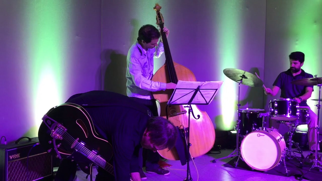 MID SOLO - ECM STYLE