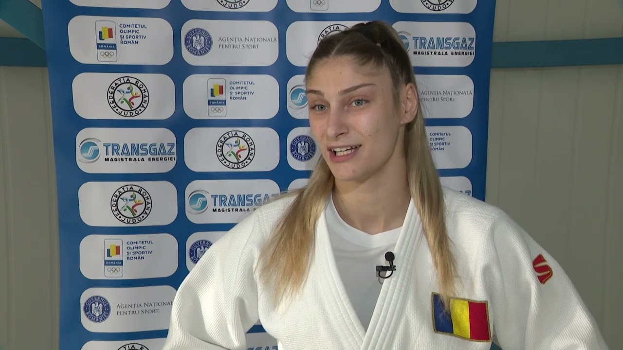 Ea e campioana de la judo care-l „bate” pe Ronaldo la „pătrățele”!