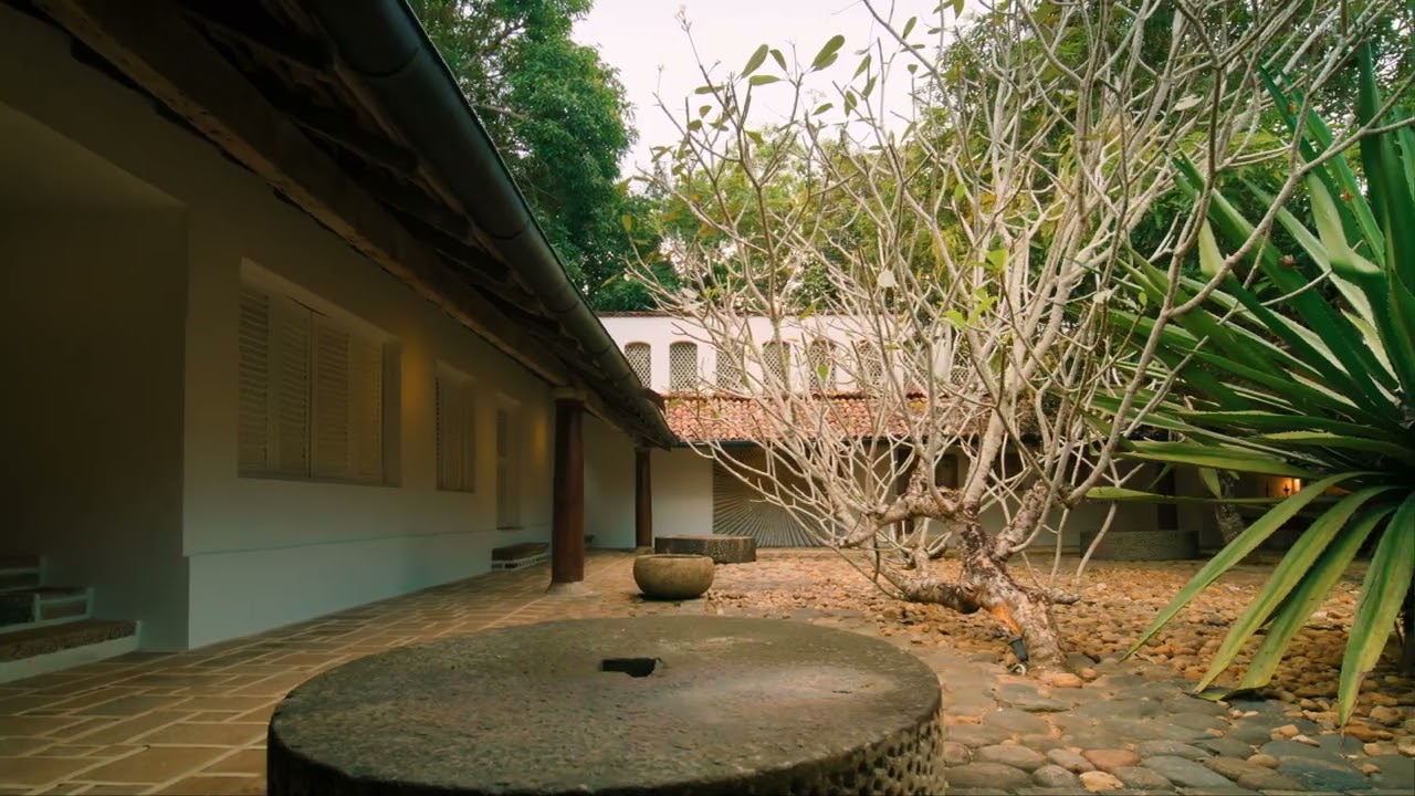 The Genius of the Place: The Life And Work of Geoffrey Bawa - Ena De Silva House
