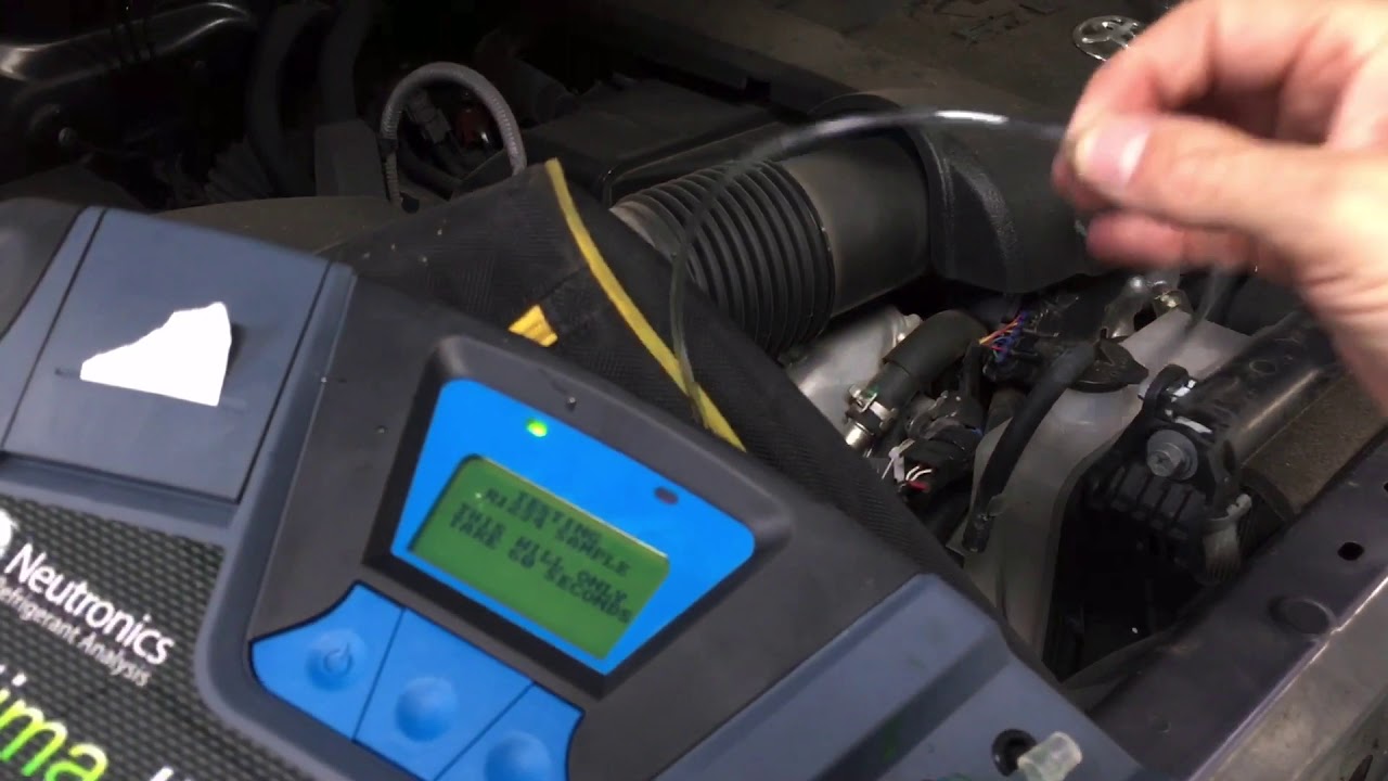 R1234YF refrigerant identifier for purity
