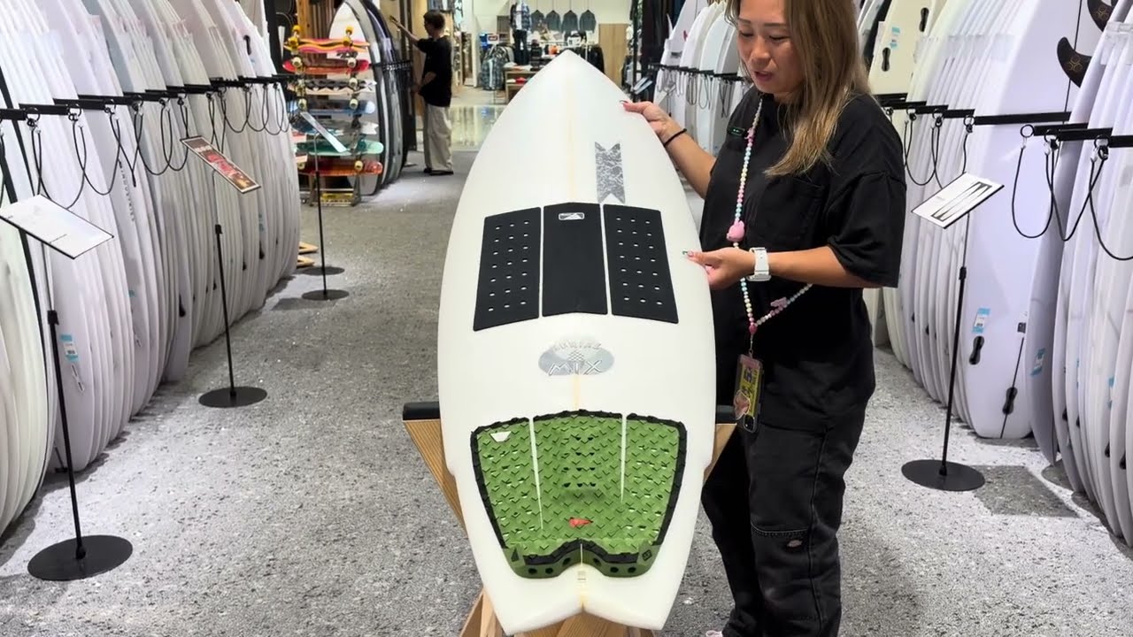 【イオンモール豊川店中古ボード詳細動画】SUPER BRAND　SERIALMIX5’6”