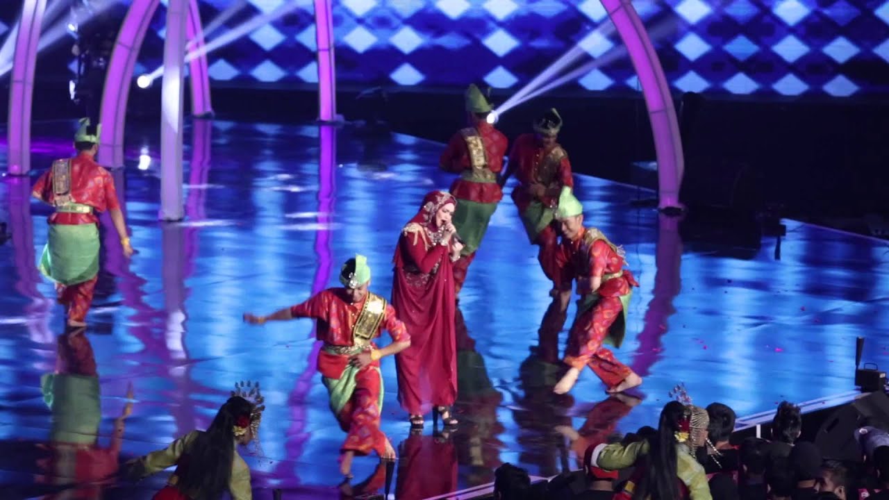 Dato' Siti Nurhaliza - Sayang Muslimah , Mahligai & Permata #AME2015