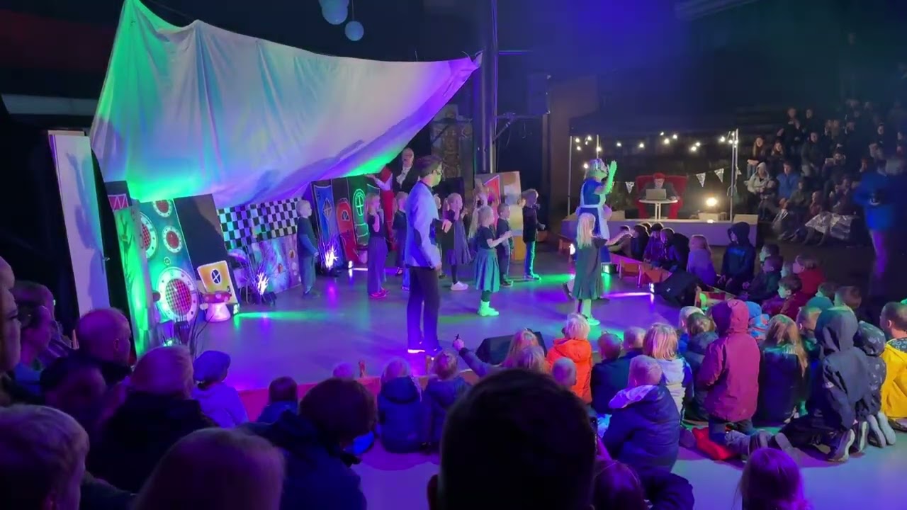 Musical Alice in Wonderland 25 oktober 2023 Giga konijnenhol Beerze Bulten