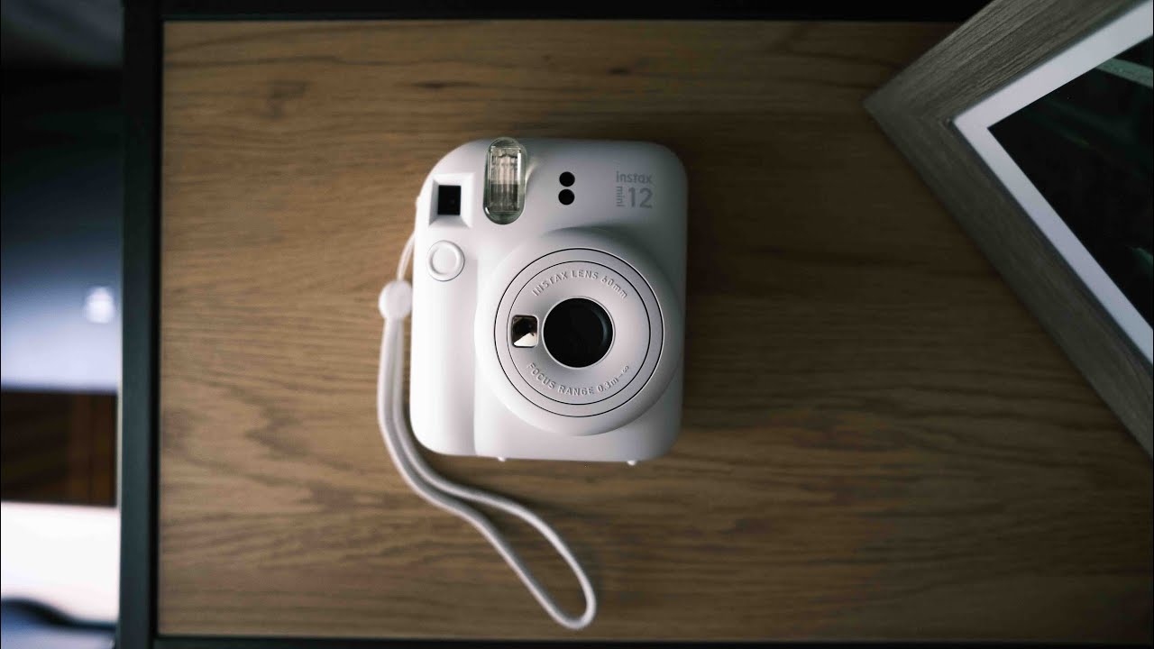 This feels kinda weird.. | Instax 12 POV street photography