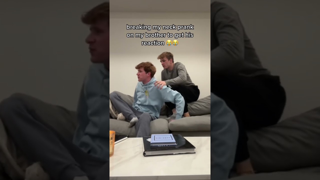 Сломал мне шею &mdash; розыгрыш над моим братом 👬 | Скотт Кресс