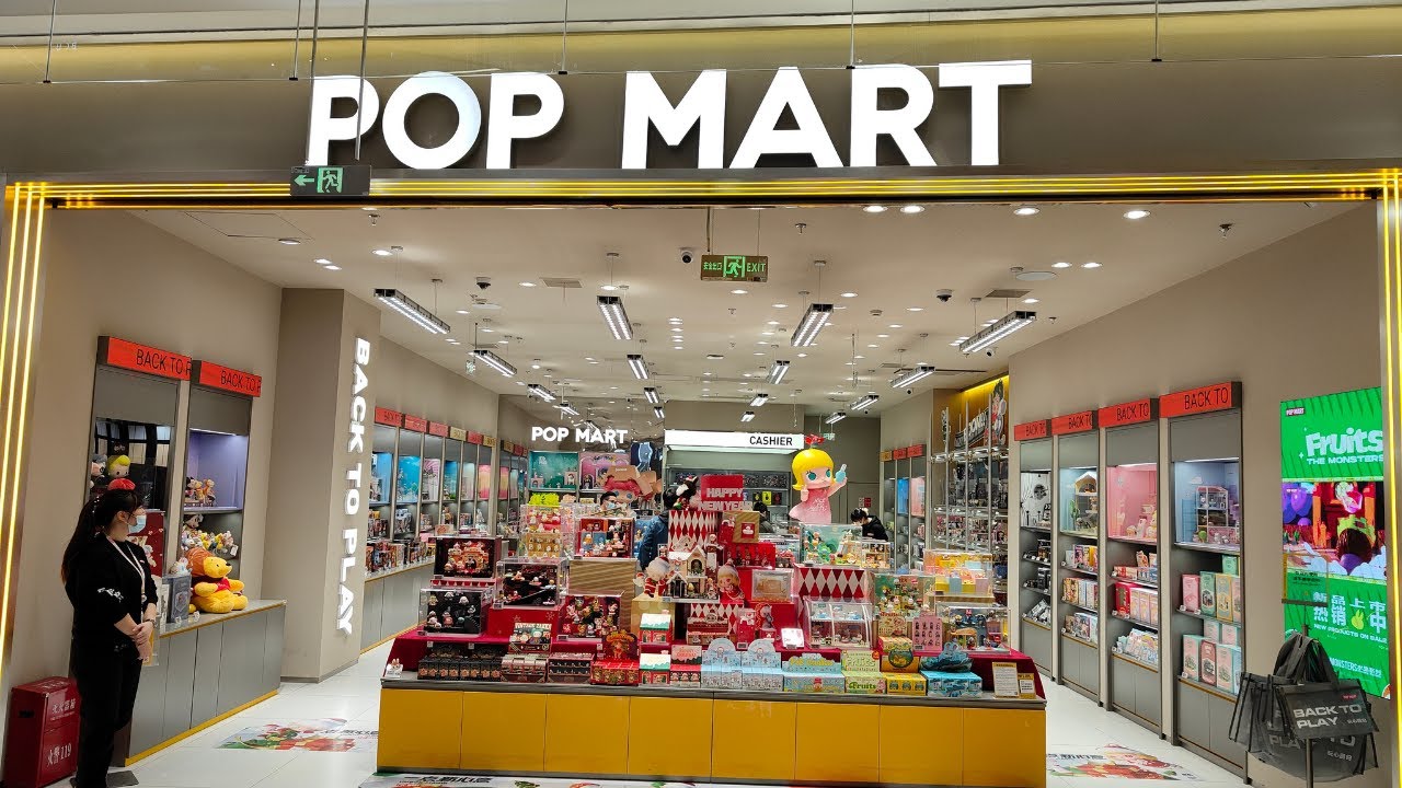 VISITING A POP MART IN CHINA (SO COOL)