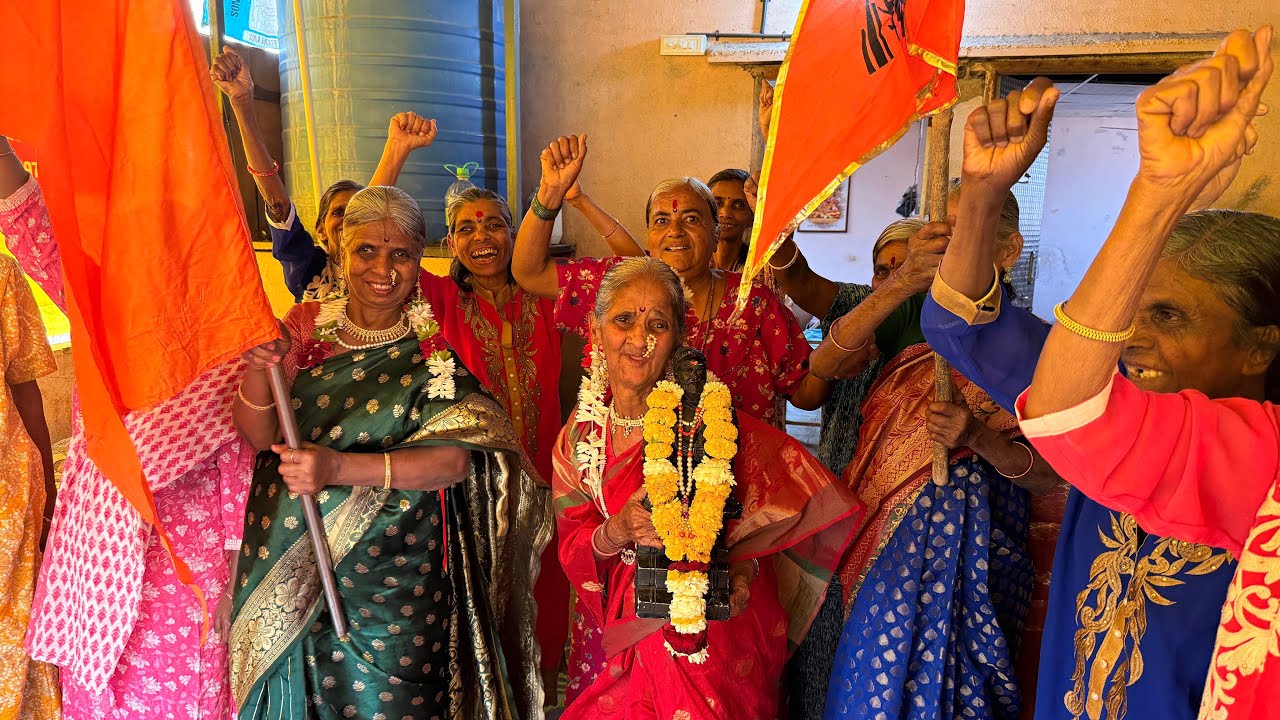 छत्रपती शिवाजी महाराजांची जयंती केली वृद्धाश्रमात साजरी