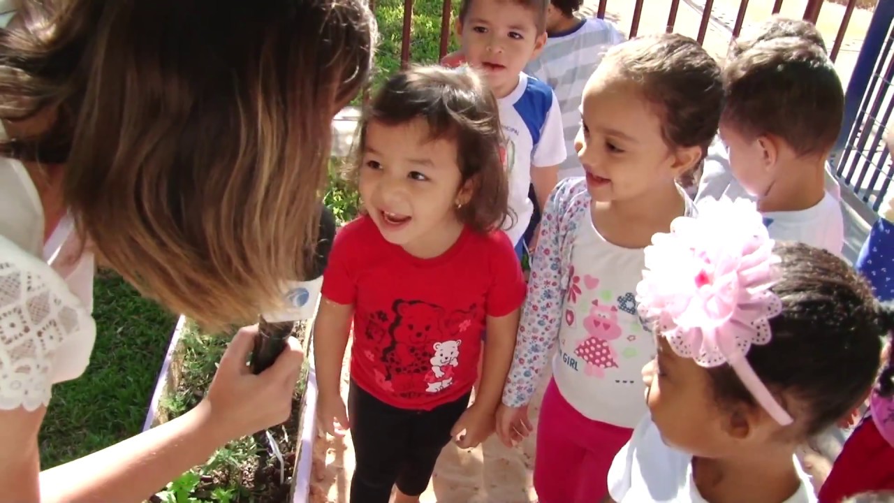 Para os cinco sentidos: escola municipal inaugura jardim sensorial