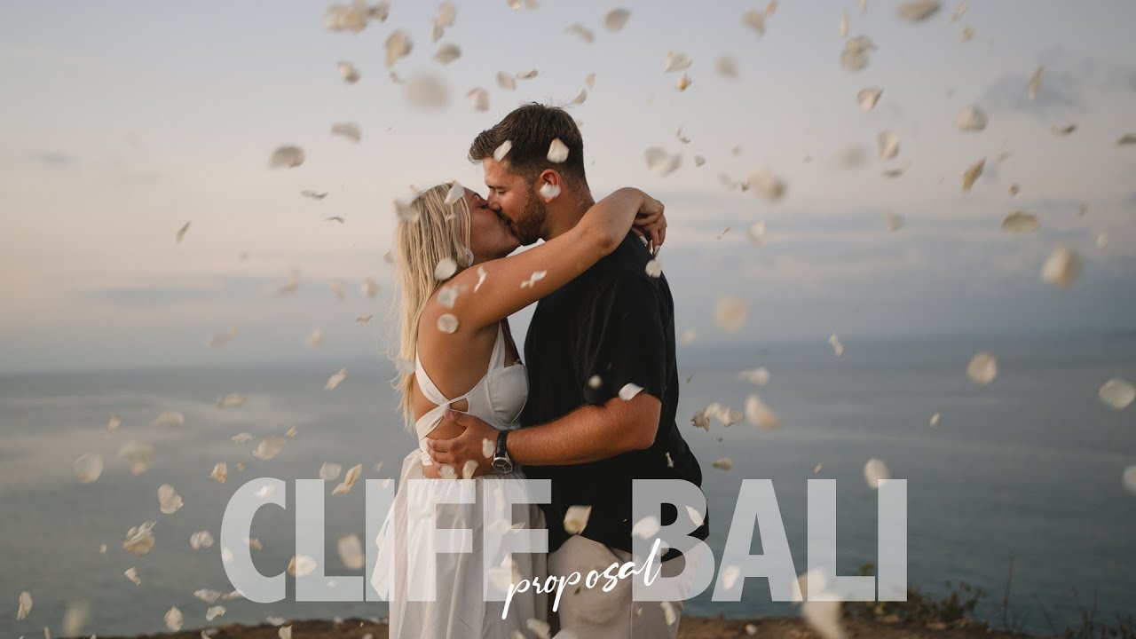 Cliff Proposal in Bali // Amber & Tom #baliproposal