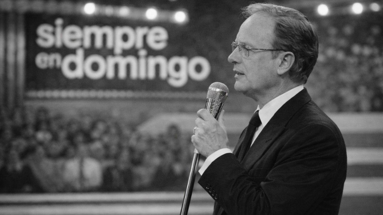 Raúl Velasco prohibió a un artista en Siempre en Domingo — La Razón Fue Escandalosa