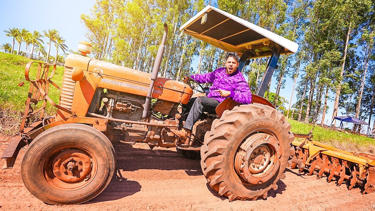 ACHO QUE VOU COMPRAR UM TRATOR PARA A FAZENDA