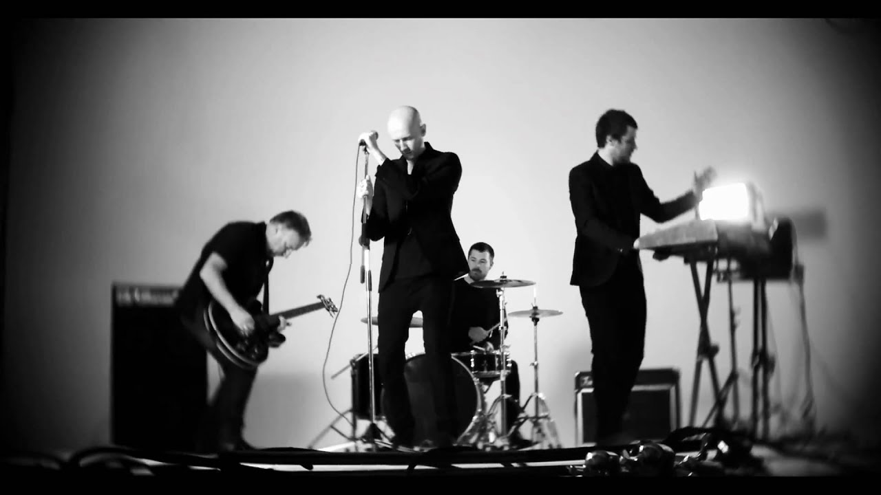 autoKratz - Becoming the Wraith (Featuring Peter Hook)